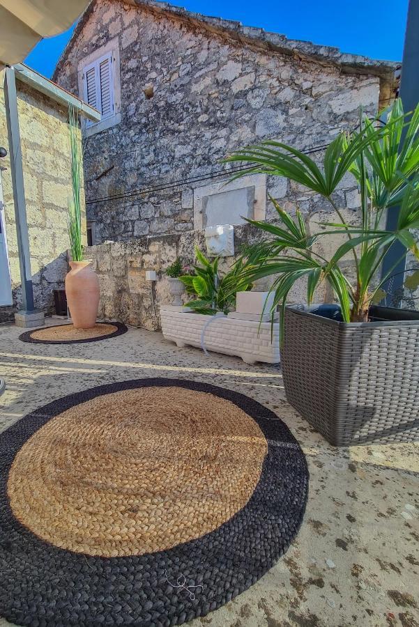 Kaya House Apartment Nerezisca Exterior photo